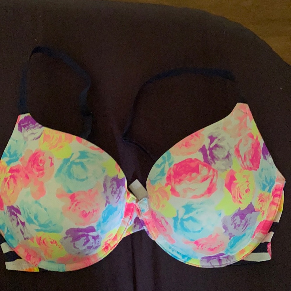 PINK Victoria’s Secret Wear Everywhere Push-up Bra